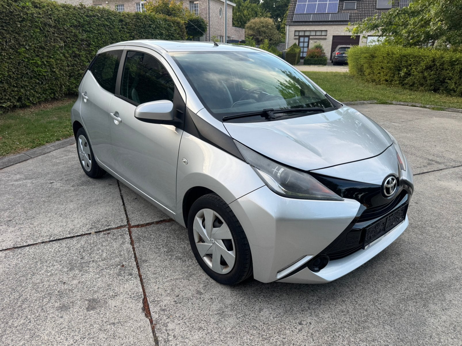 Toyota Aygo 1.0i benzine ,82000,+boek, Auto's, Toyota, Voorwielaandrijving, 4 zetels, Stof, 4 cilinders