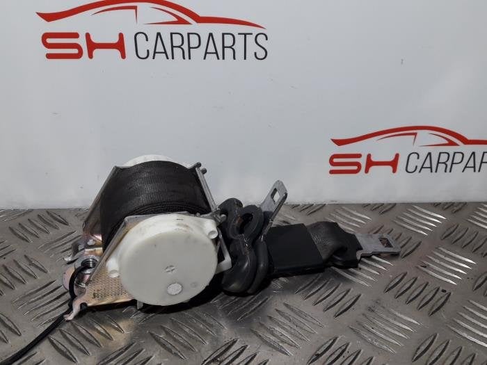 Ceinture de sécurité arrière centre d'un Renault Clio, Renault, -, 3 mois de garantie, Utilisé