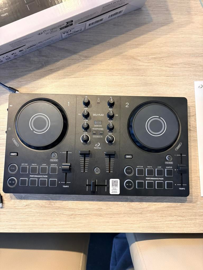 Table de mixage, Musique & Instruments, Enlèvement, Comme neuf