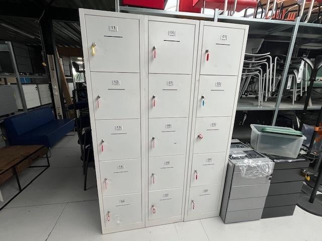 Lockerkast – 5 deurs (190), Ophalen