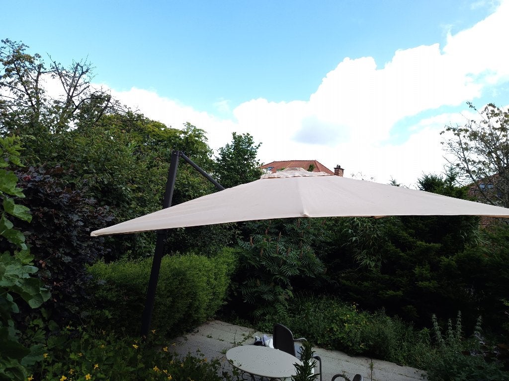 Terrasparasol van 2 meter!, Tuin en Terras, Ophalen, Gebruikt, 2 tot 3 meter, Verstelbaar