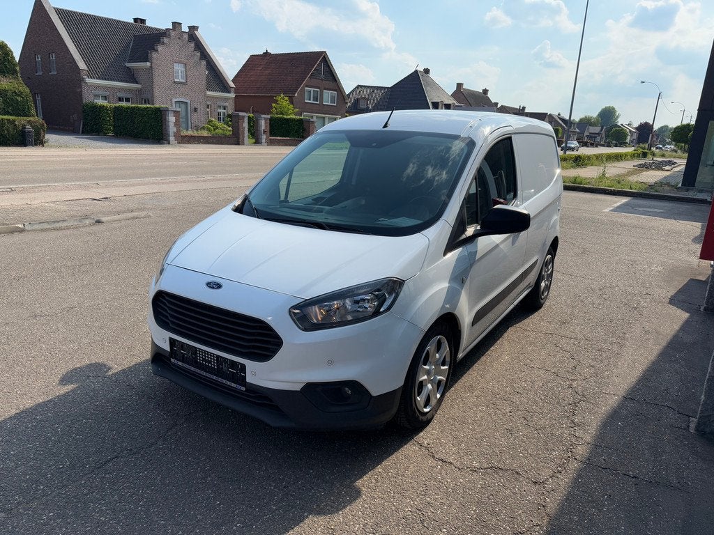 Ford Transit Courier Trend 1.5TDCI 100PK M6, Auto's, Voorwielaandrijving, Stof, Gebruikt, 4 cilinders