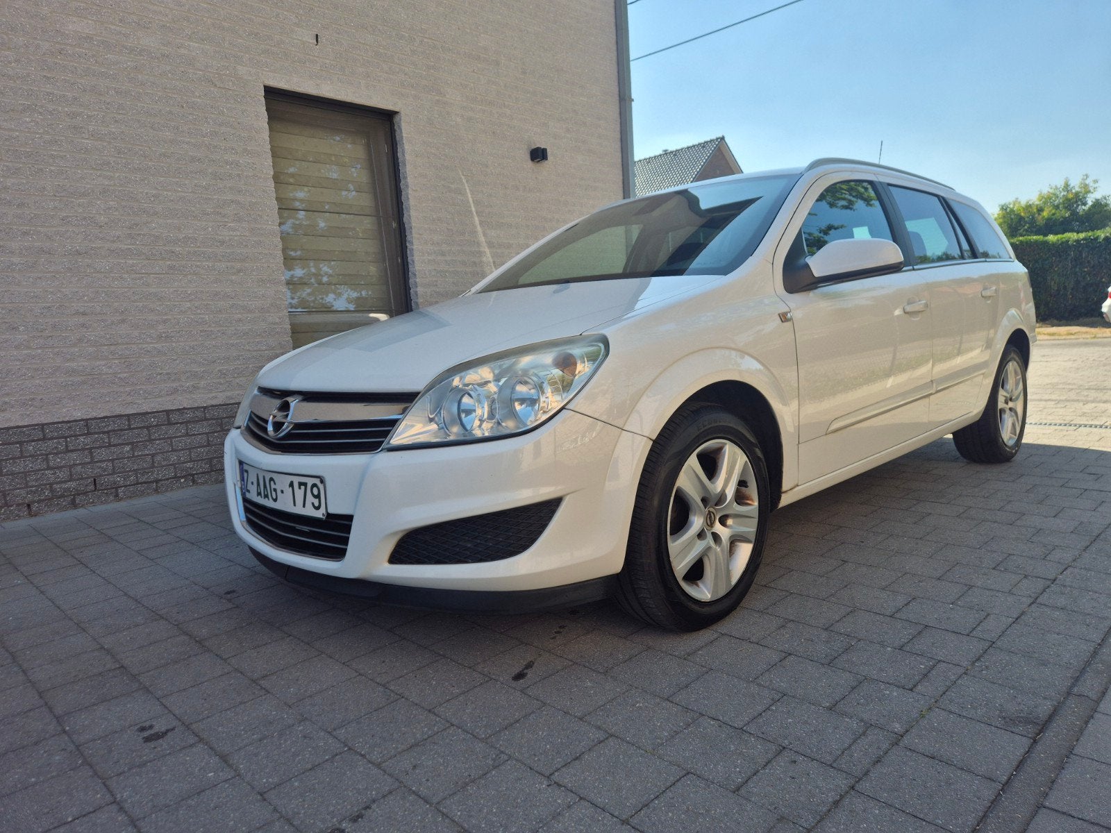 OPEL ASTRA 1.7 DIT EN BON ÉTAT (CLIMATISATION, RÉGULATEUR DE, Essai à domicile, Achat, Entreprise, Noir