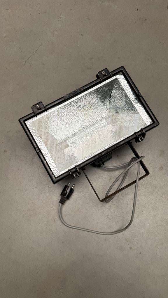 Kwarts- en CDM-ontladingslamp, Ophalen, Zo goed als nieuw, 500 watt of meer, Lamp met armatuur