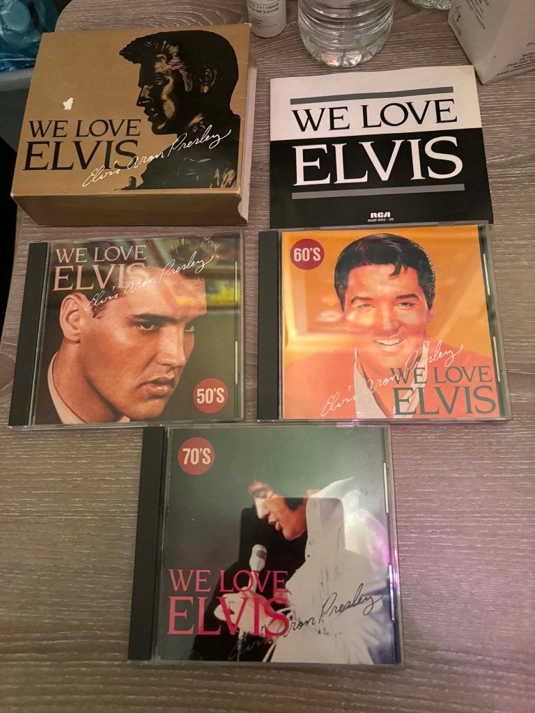 Elvis 3 cdbox, We love Elvis, import Japan van RCA, 40 euro., Cd's en Dvd's, Boxset, Zo goed als nieuw, Rock-'n-roll, Import