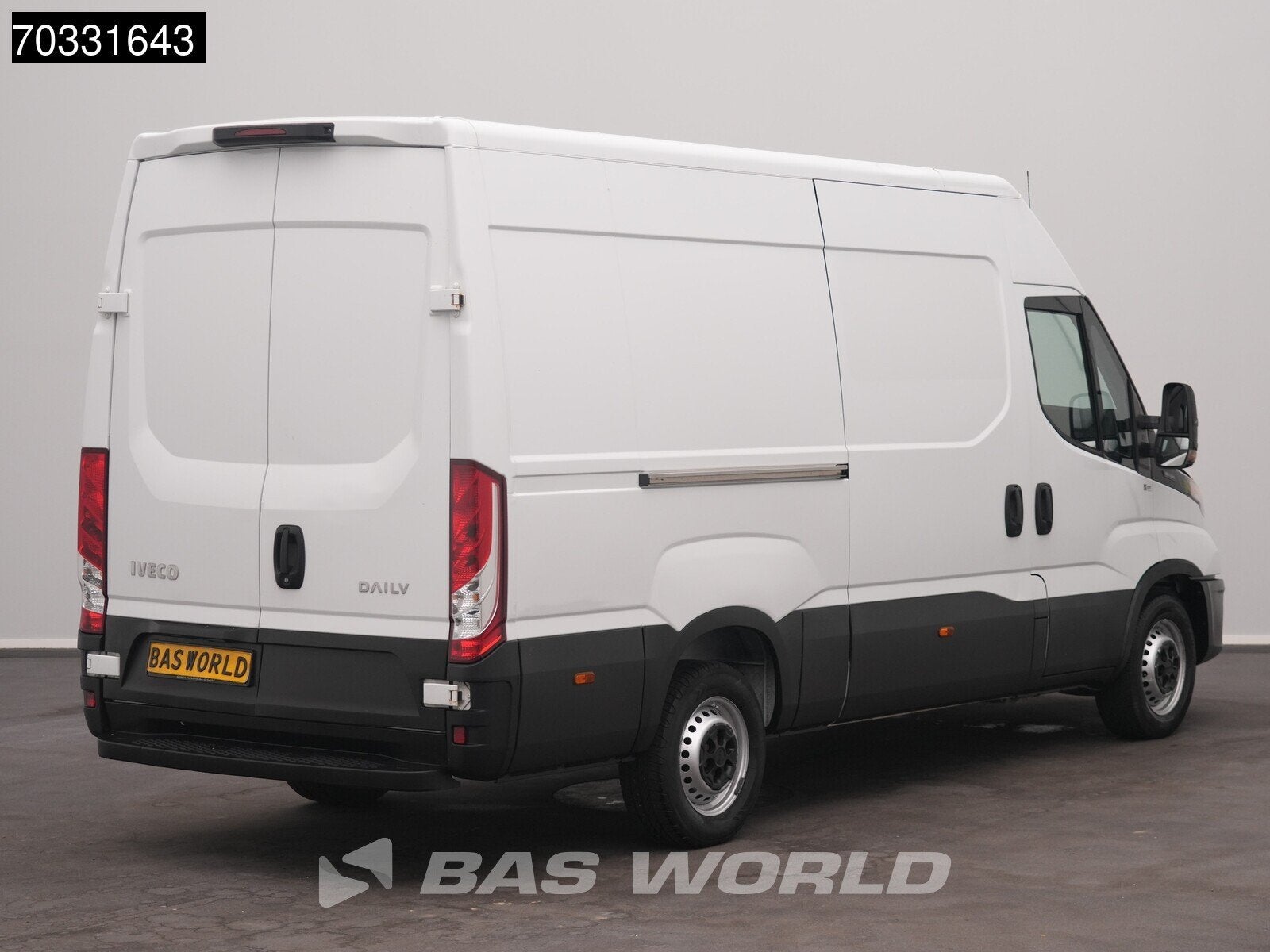 Iveco Daily 35S14 L2H2 Airco Cruise 3500kg trekgewicht 3520L, Stof, Gebruikt, Euro 6, Iveco