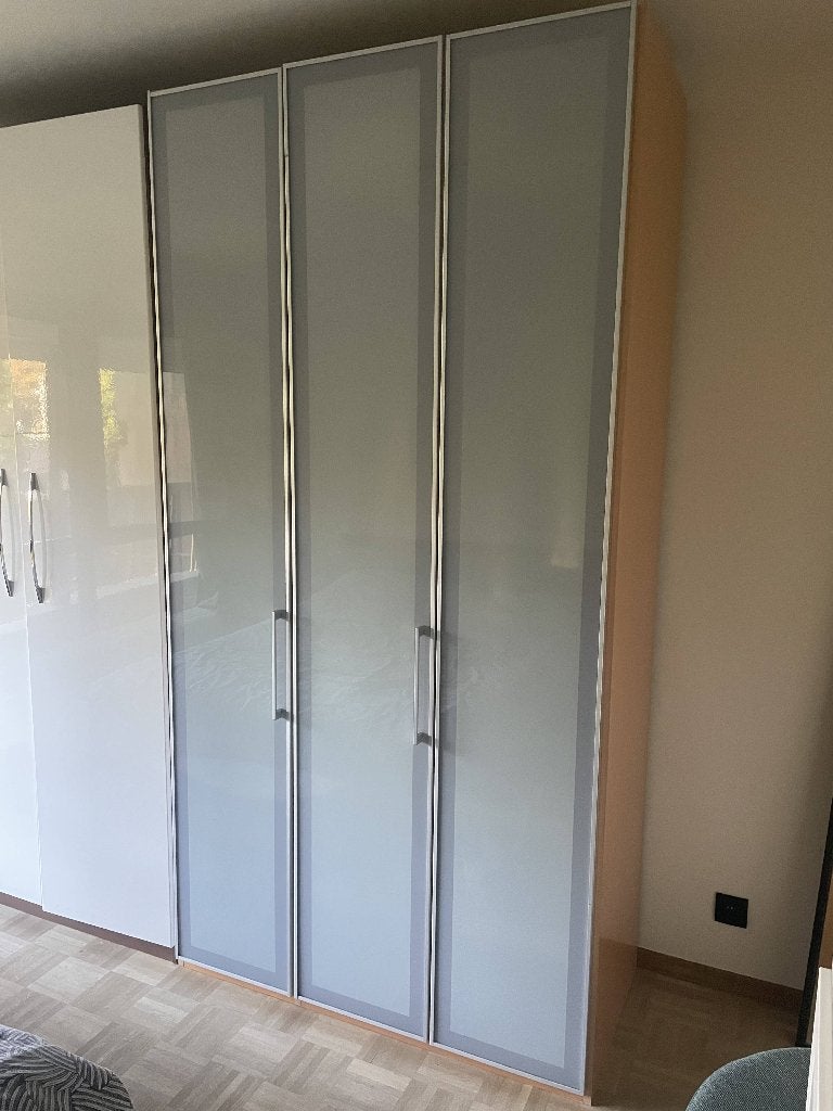 Kleerkast Califac in melkglas (120 x 238 x 60 cm), Ophalen, Met deur(en), Gebruikt, 100 tot 150 cm