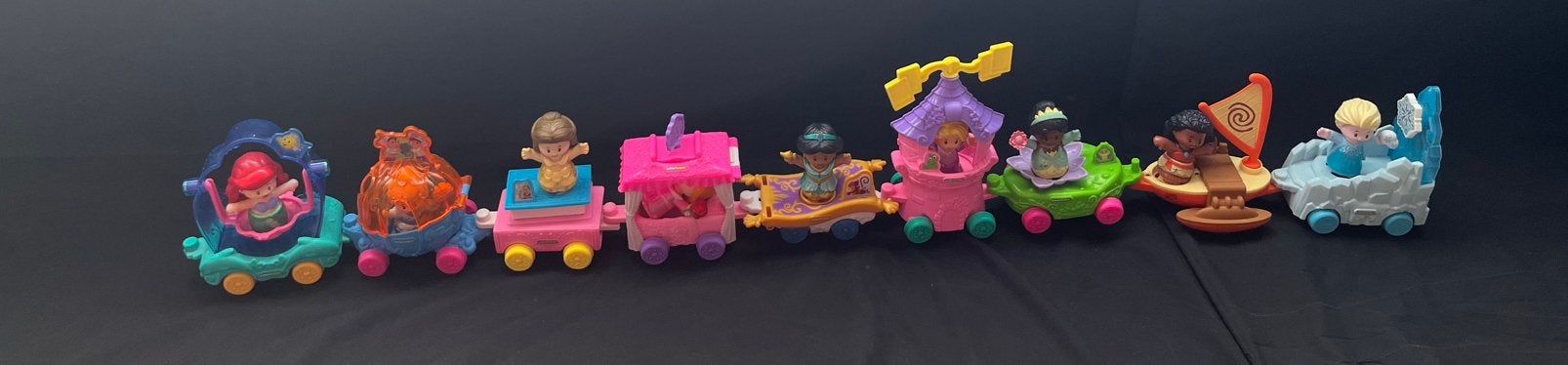 Little people | Défilé de princesses Disney | Chars | Chars, Enfants & Bébés, Jouets | Fisher-Price, Enlèvement ou Envoi, Comme neuf