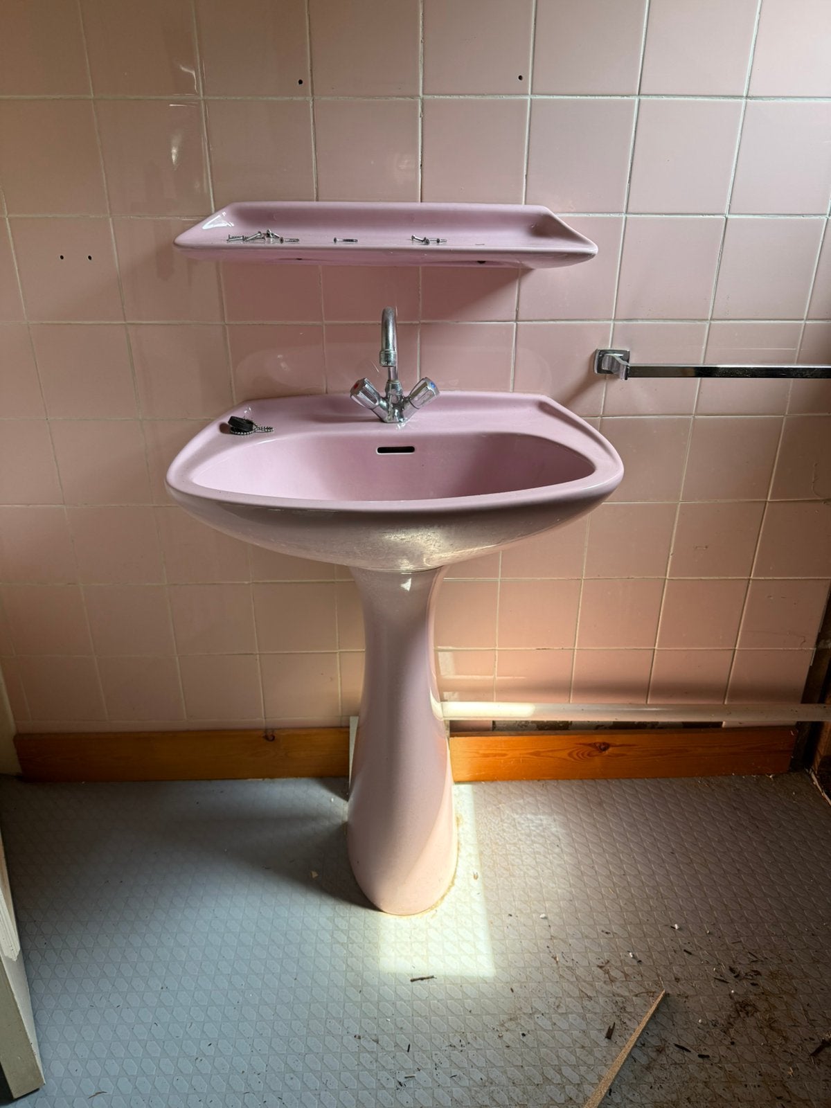 2 identieke vintage lavabo’s, Bricolage & Construction, Sanitaire, Enlèvement, Utilisé, Lavabo