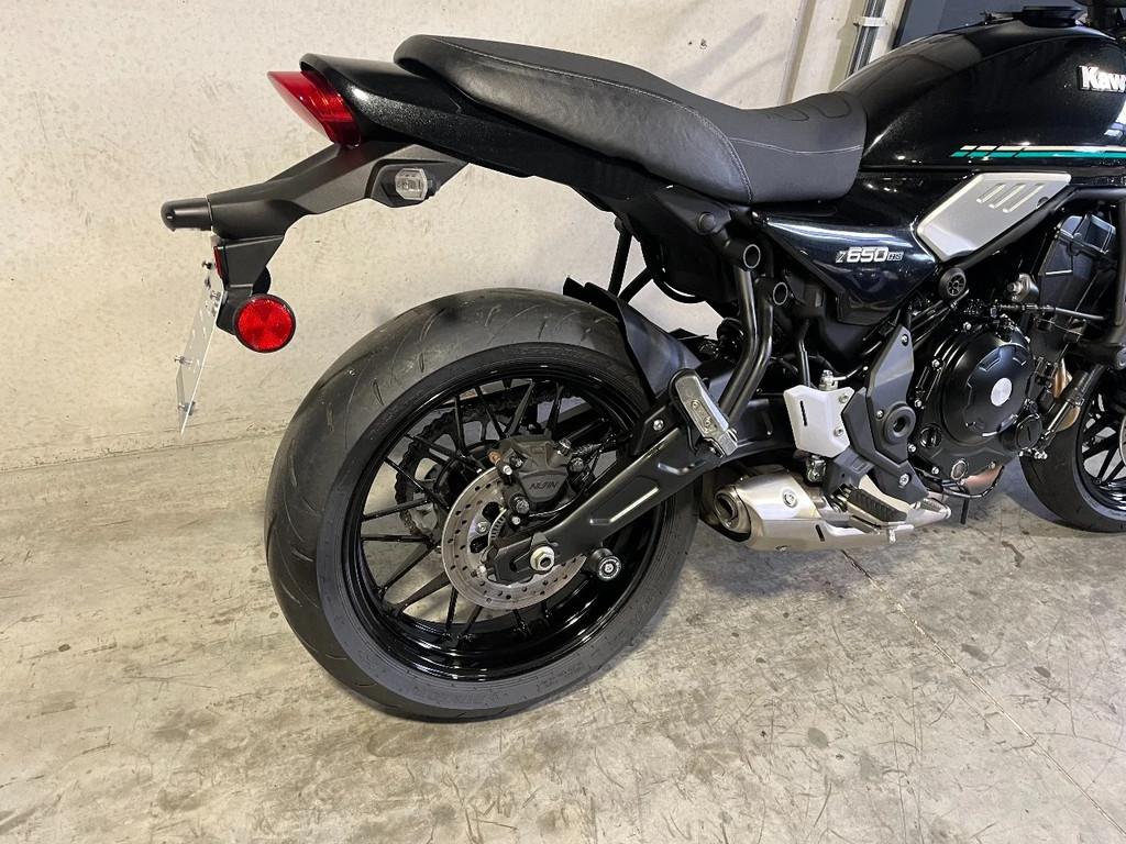 Kawasaki Z650RS (année de construction 2023), Motos, Entreprise, Plus de 35 kW, 650 cm³, Autre
