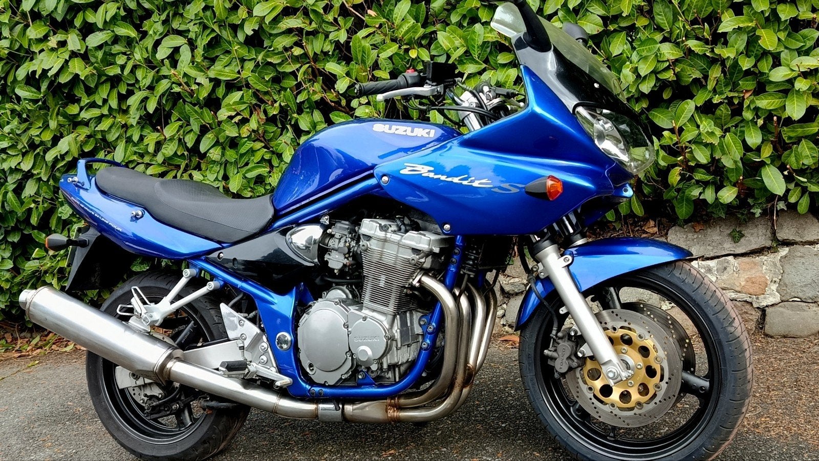 SUZUKI GSF 600 S Bandit, Tourisme, Occasion, Plus de 35 kW, Particulier