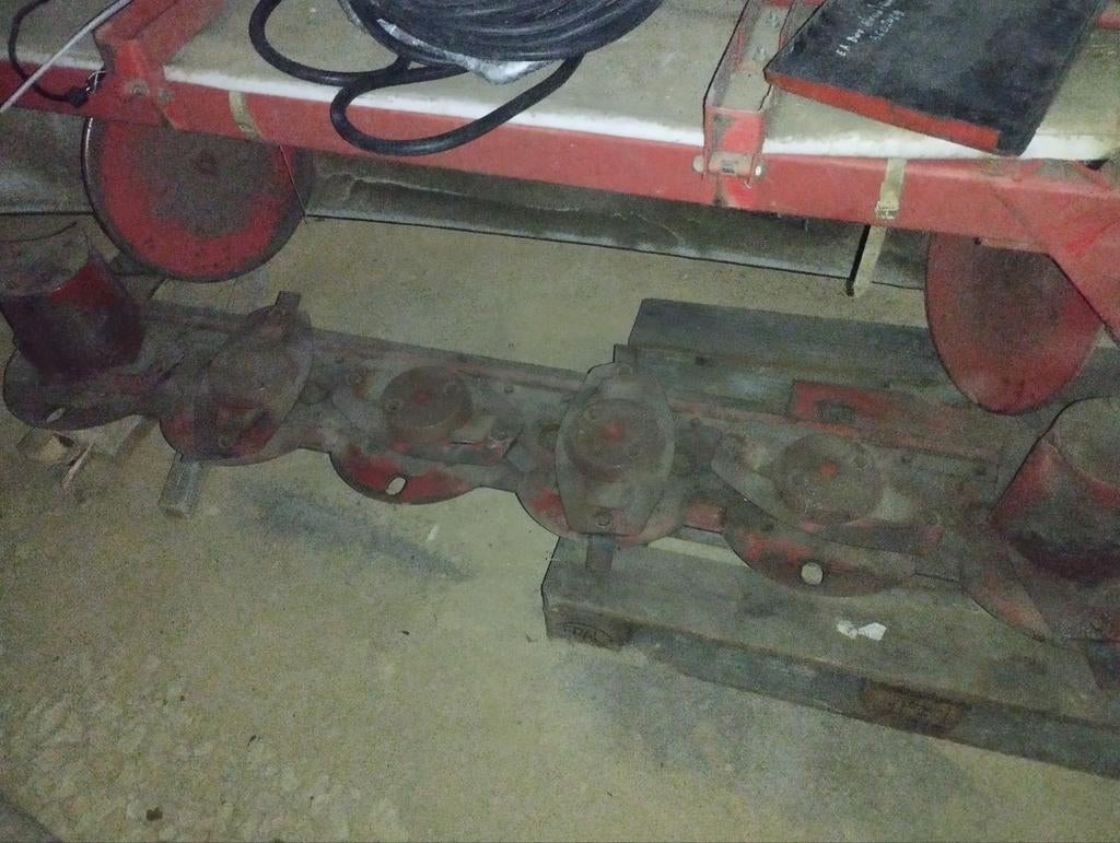 Kuhn GMD 600 GII, Articles professionnels