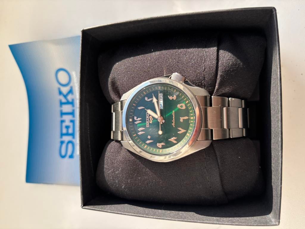 Seiko Arabic Dial Green – Neuve avec boîte et papiers, Ophalen, Nieuw, Polshorloge, Seiko