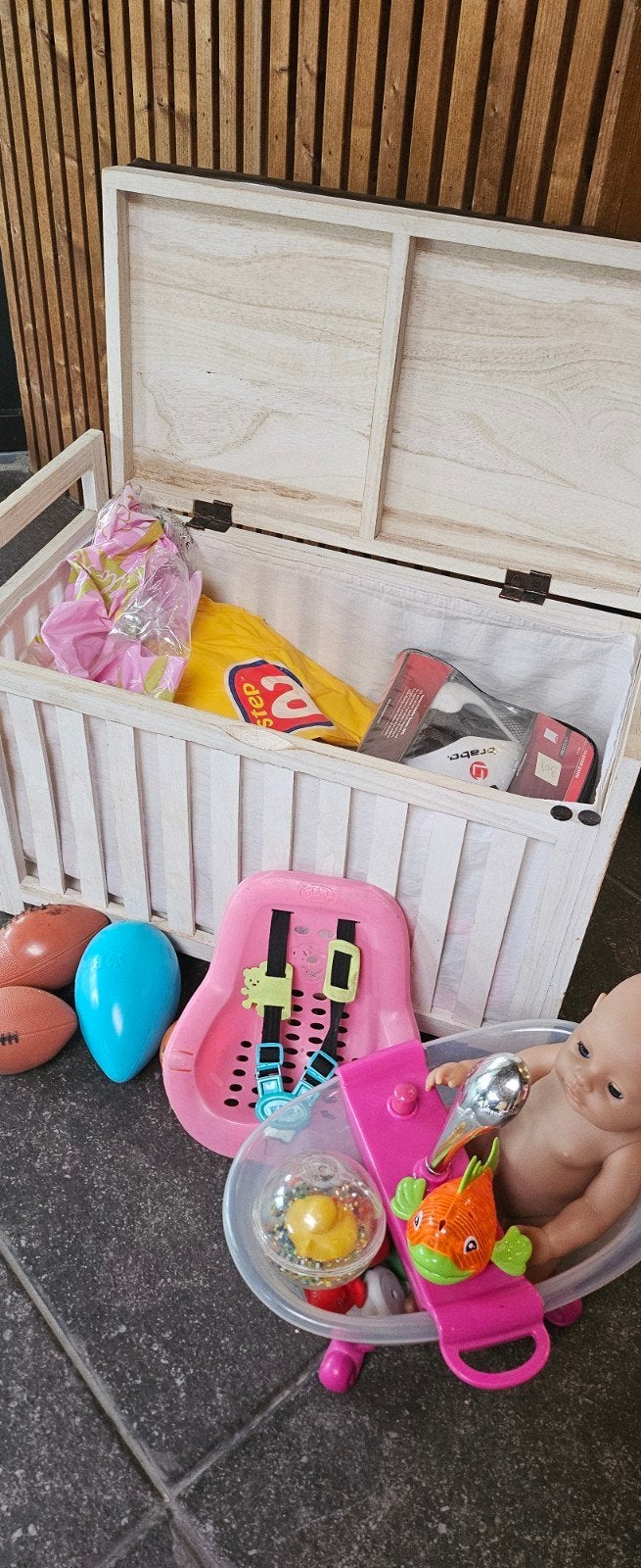 verkleedkoffer met buitenspeelgoed, Enfants & Bébés, Jouets | Extérieur | Jouets en vrac, Enlèvement, Utilisé