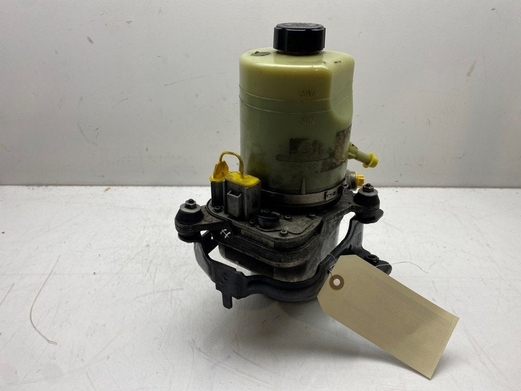 POMPE DE DIRECTION Ford Focus 2 Wagon (|4M513K514D|), Autos : Pièces & Accessoires, Commande, Ford, Utilisé