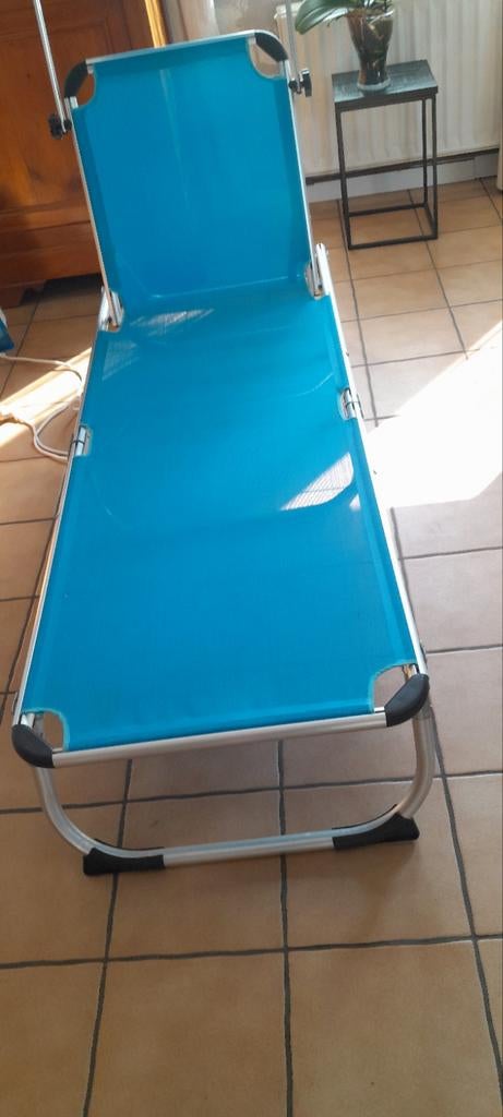 4 chaises longues avec protège soleil. Bleu., Enlèvement