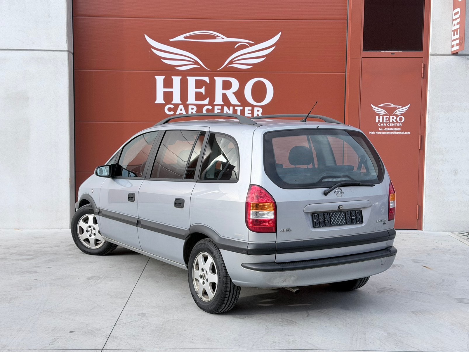 Opel Zafira 1.6i Benzine Euro 4 - 7 Zitplaatsen !, Autos, Argent ou Gris, Noir, 5 portes, Particulier