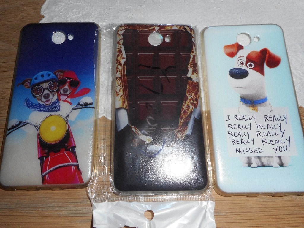 hoesjes HUAWEI Y7 1tje zelfs nog nieuw in de verpakking, Télécoms, Téléphonie mobile | Housses, Coques & Façades | Marques Autre