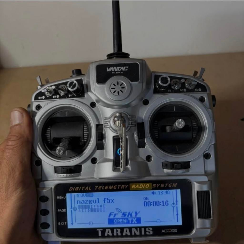 Taranis X9D plus, Hobby & Loisirs créatifs, Enlèvement, Comme neuf