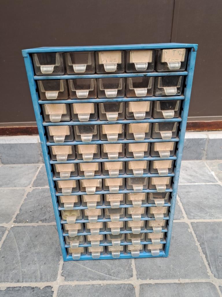 Rekje voor vijzen en nagels, moeren, enz, Doe-het-zelf en Bouw, Ophalen