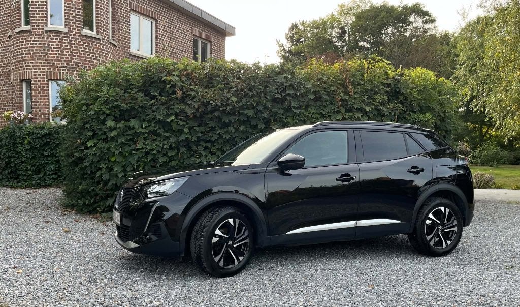 Peugeot 2008  Allure, moteur essence 1.2 PureTech 130cv., Achat, Noir, 96 kW, 5 places