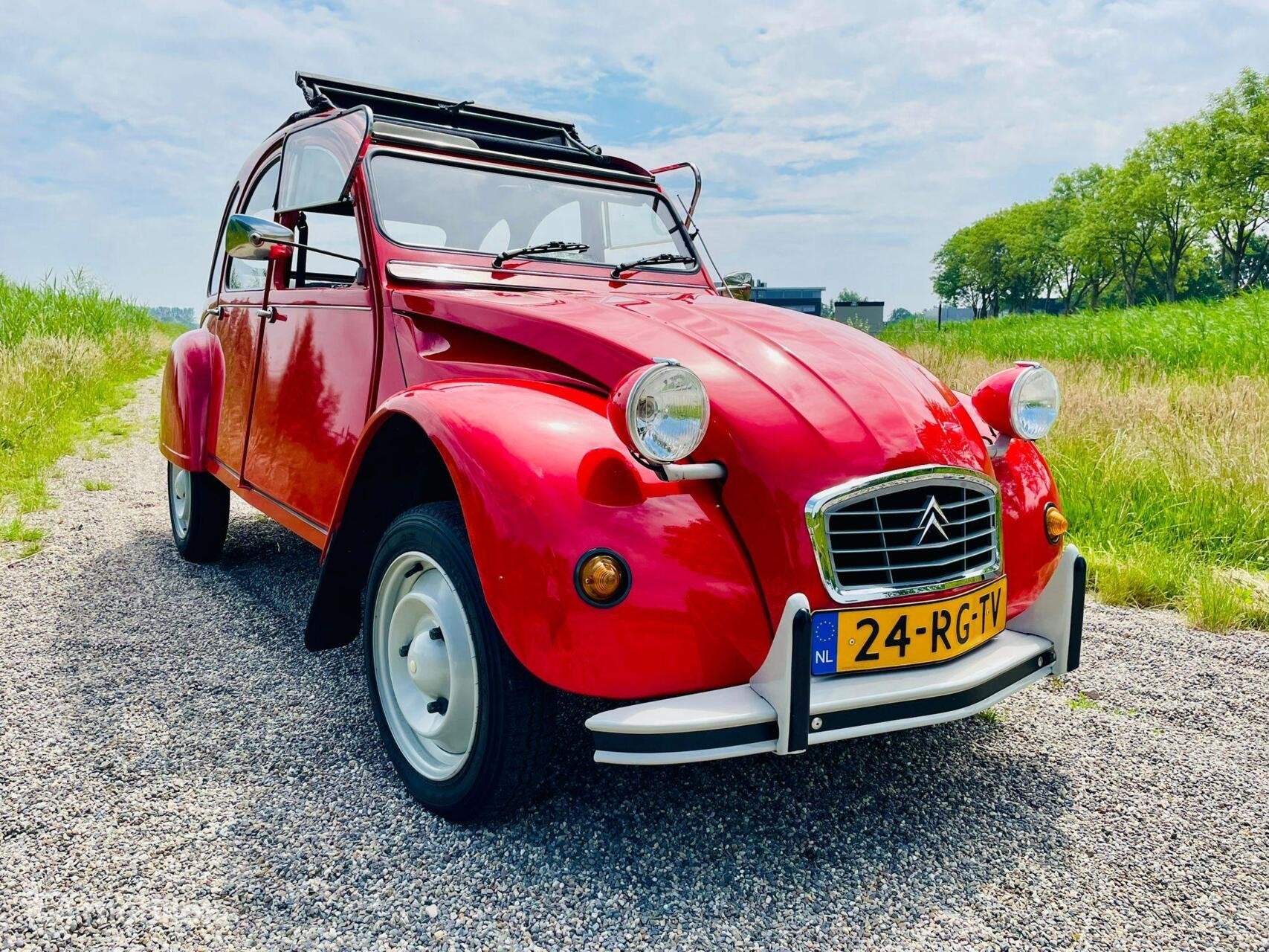 2CV6 Spécial rouge vallelunga 08-1990 86.360, Autos, Citroën, Rouge, Achat, Cabriolet, Boîte manuelle
