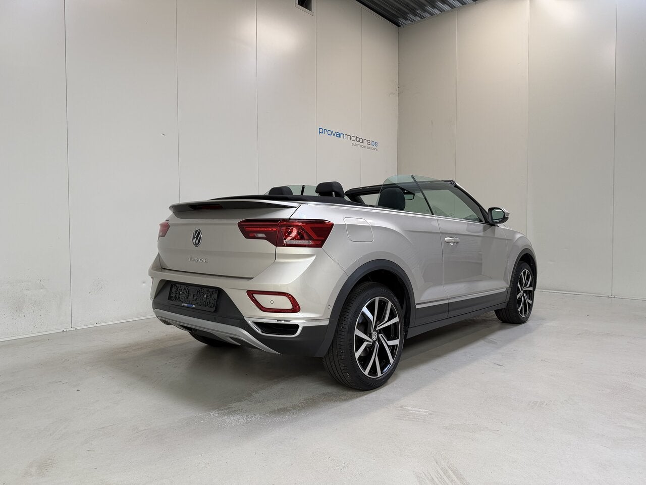 Volkswagen T-Roc Cabrio 1.5 Benzine Autom. - Apple CarPlay, 4 zetels, 1498 cc, Euro 6, 4 cilinders