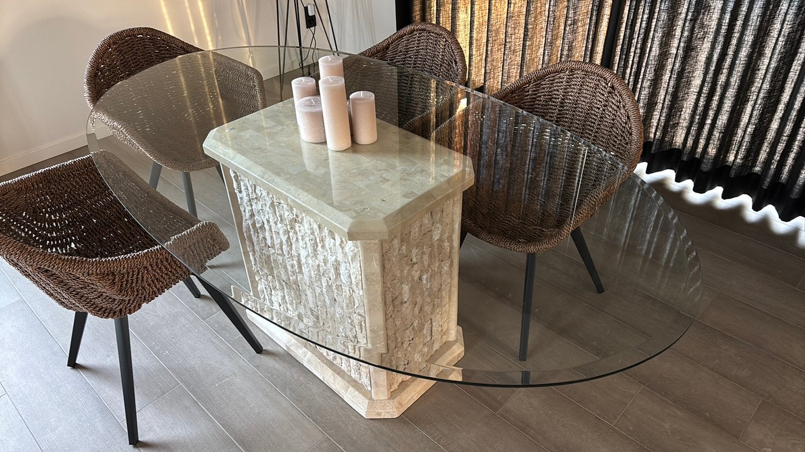 Glazen tafel met marmeren voet, Ophalen, 200 cm of meer, 50 tot 100 cm, Zo goed als nieuw