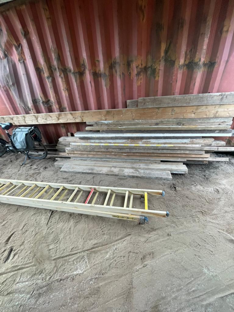 Verschilende lengtes juffers, Enlèvement, Comme neuf