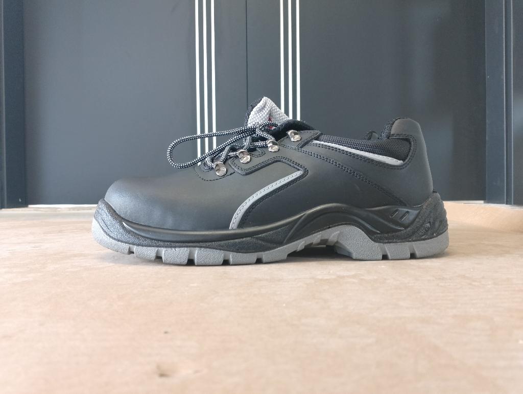 Werkschoenen Reis BRCDEREIS / NIEUW!!!, Neuf, Chaussures de travail, Enlèvement, Reis