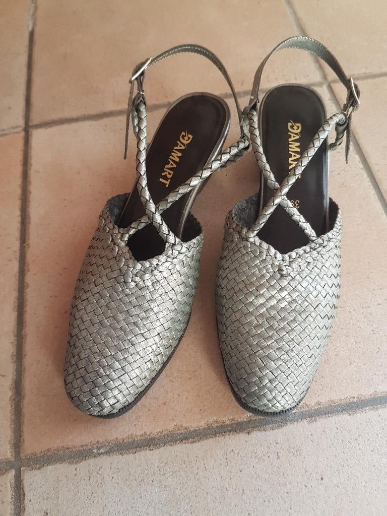 damesschoenen mt 39, Kleding | Dames, Schoenen, Ophalen, Schoenen met lage hakken, Zo goed als nieuw, Grijs