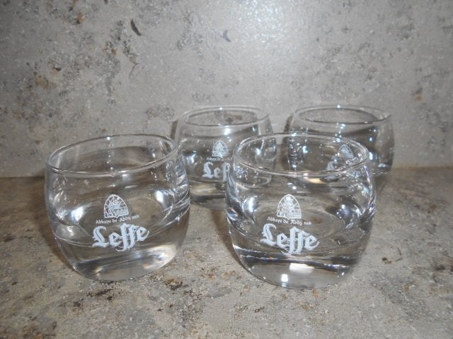 Leffe nieuwe theelichthouders / 4 voor 5 €, Ophalen of Verzenden, Nieuw, Leffe