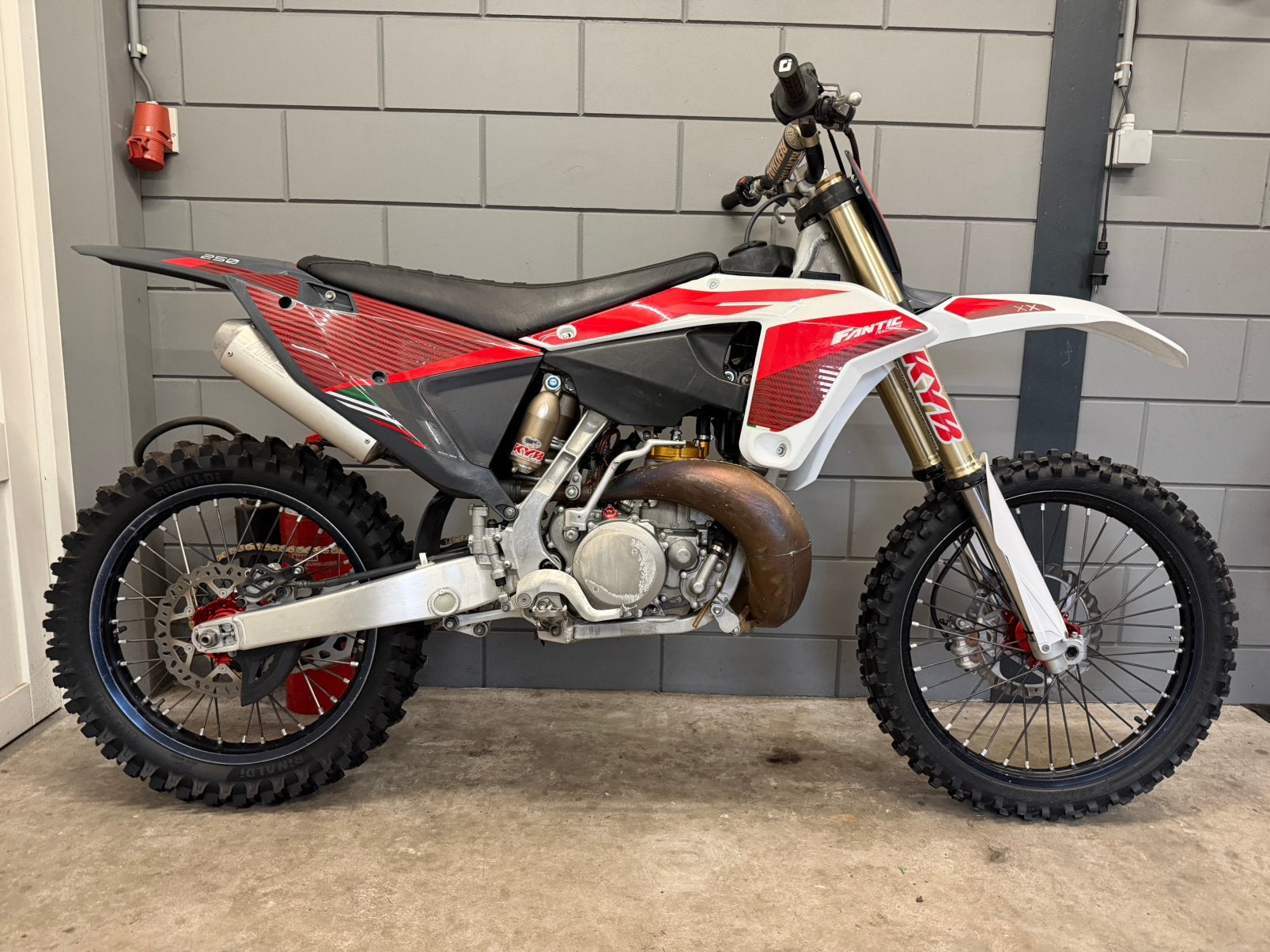 Fantic 250 2 takt yz 250, Particulier