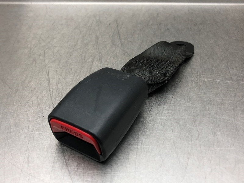 BOUCLE DE CEINTURE ARRIÈRE DROIT Kia Venga (|110223|), Utilisé, Kia