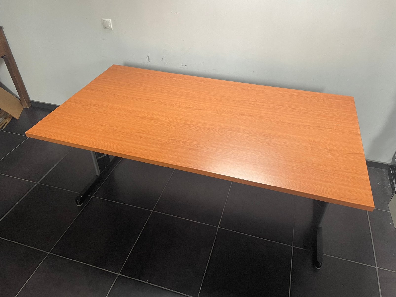 Grand bureau 183*100 réglable en hauteur, 100 cm, Comme neuf, Enlèvement, Brun