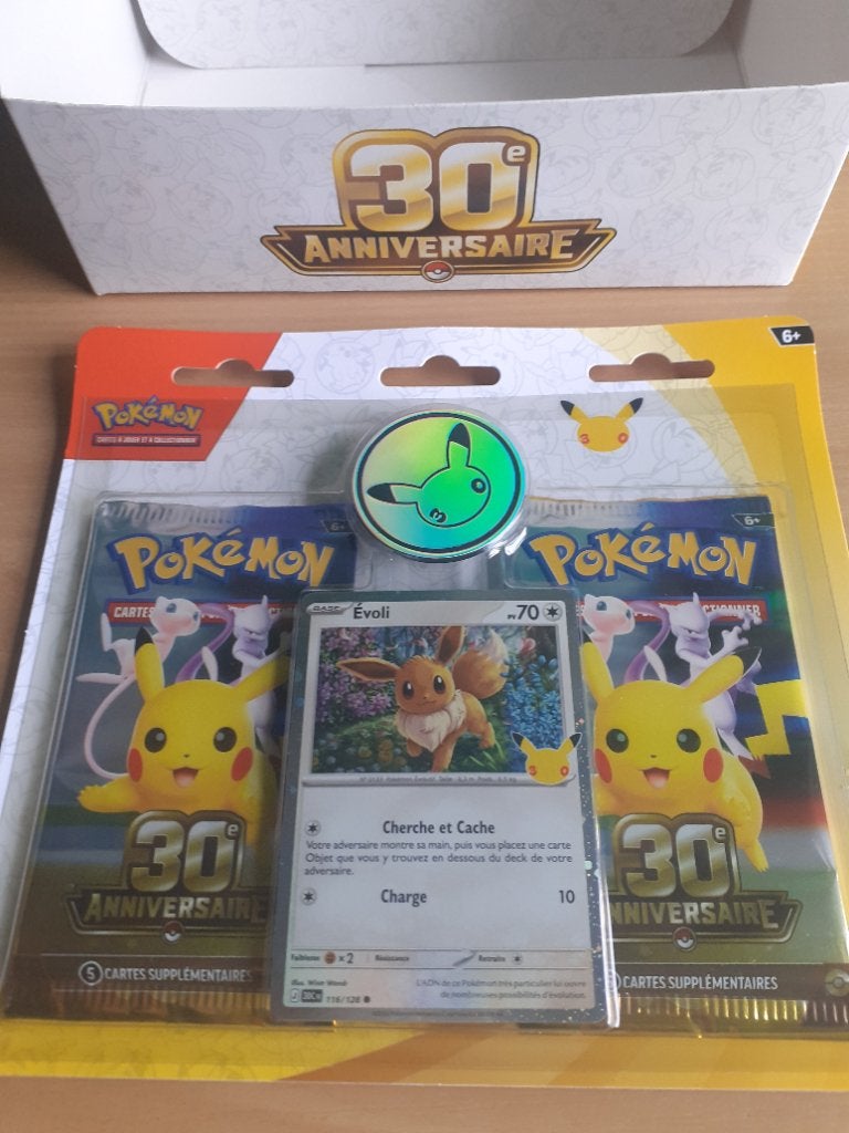 NEUF POKÉMON 30ÈME ANNIVERSAIRE + PRESENTOIR ANNIVERSAIRE, Enlèvement, Neuf, Autres types