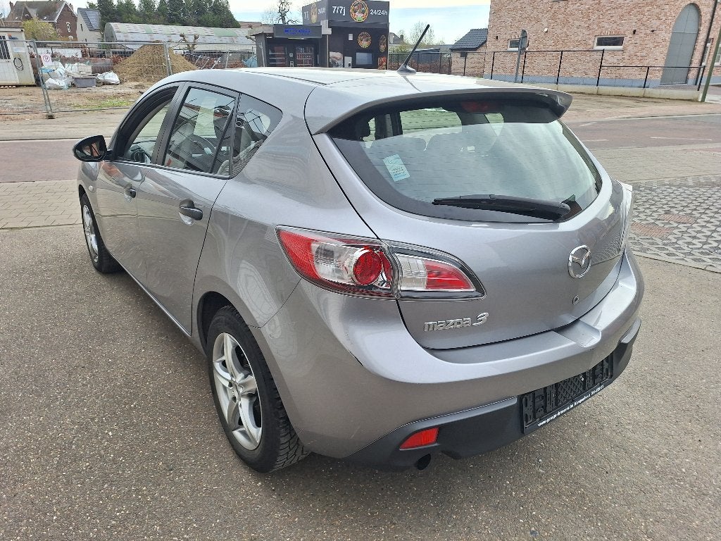 Mazda3 HATCH 1.6 CDVi 109ch 5MT Challenge, Argent ou Gris, Achat, Entreprise, Boîte manuelle