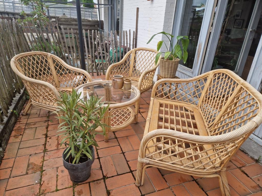 Rotan salon 1)2pers zetel+2zetels 1pers+tafel €95, Antiek en Kunst, Ophalen