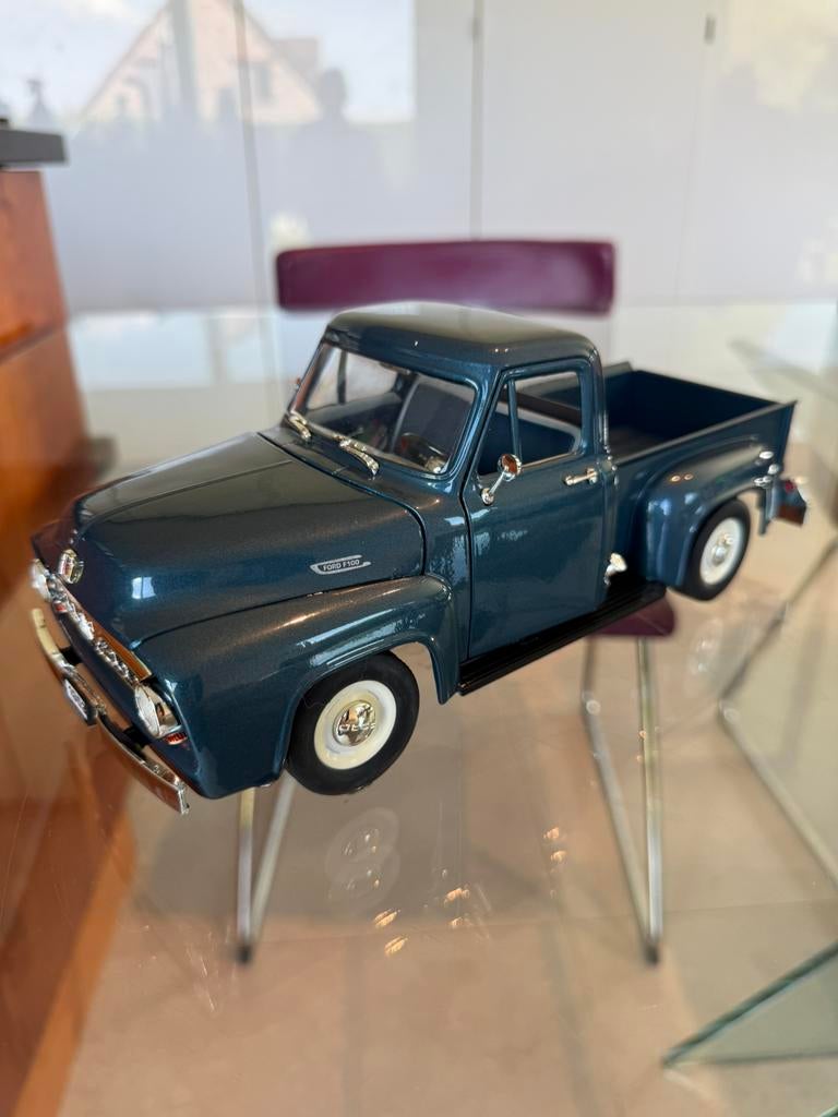 Schitterende Amerikaanse Ford F-100 pick-up uit 1953 1:18, Ophalen of Verzenden, Zo goed als nieuw