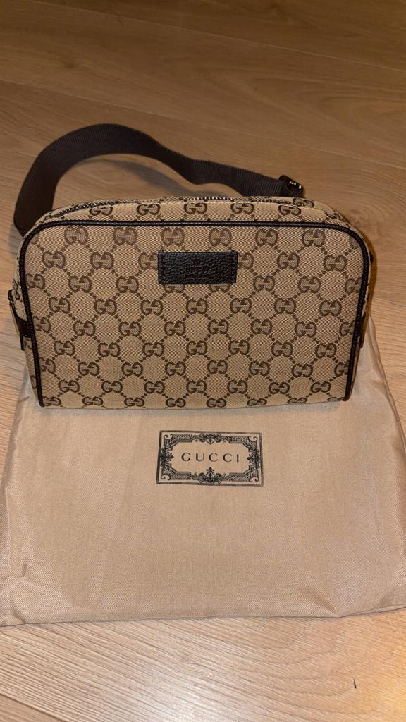 Carre gucci, Enlèvement ou Envoi, Comme neuf