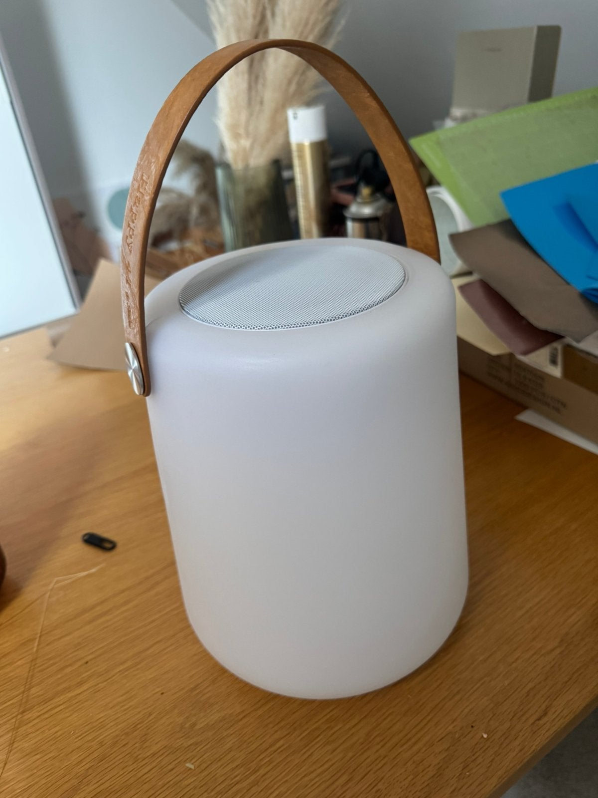 Muziekbox met licht en geluid. Lader inclusief, Ophalen, Zo goed als nieuw
