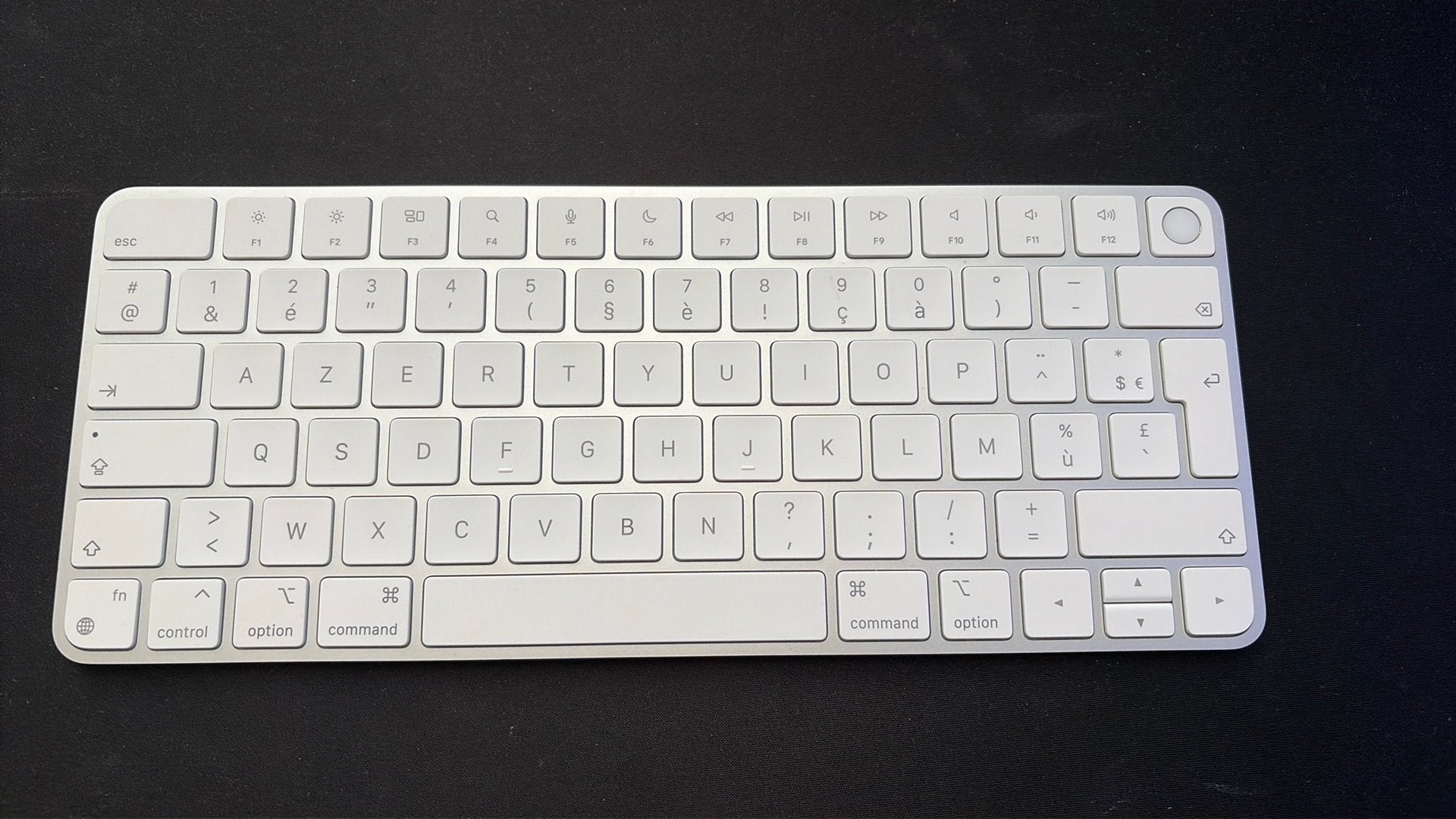 Apple Magic Keyboard Touch ID clavier, Computers en Software, Oplaadbaar, Azerty, Ophalen of Verzenden, Zo goed als nieuw