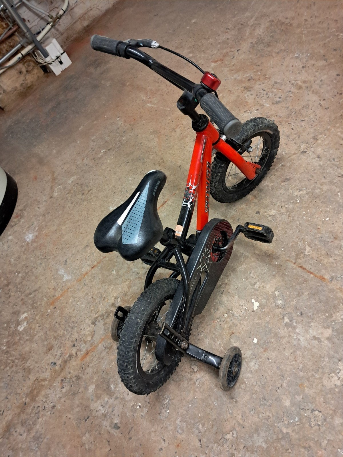 Vélo enfant avec petites roues, Vélos & Vélomoteurs, Enlèvement