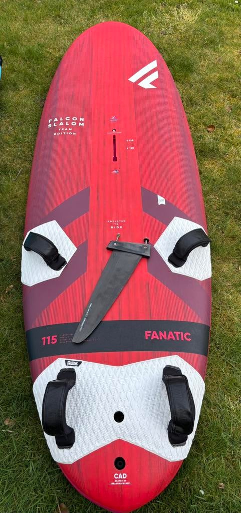 Fanatic Falcon 115 en Duotone S-pace zeilen, Watersport en Boten, Windsurfen, Zo goed als nieuw, Giek, Fanatic, Ophalen