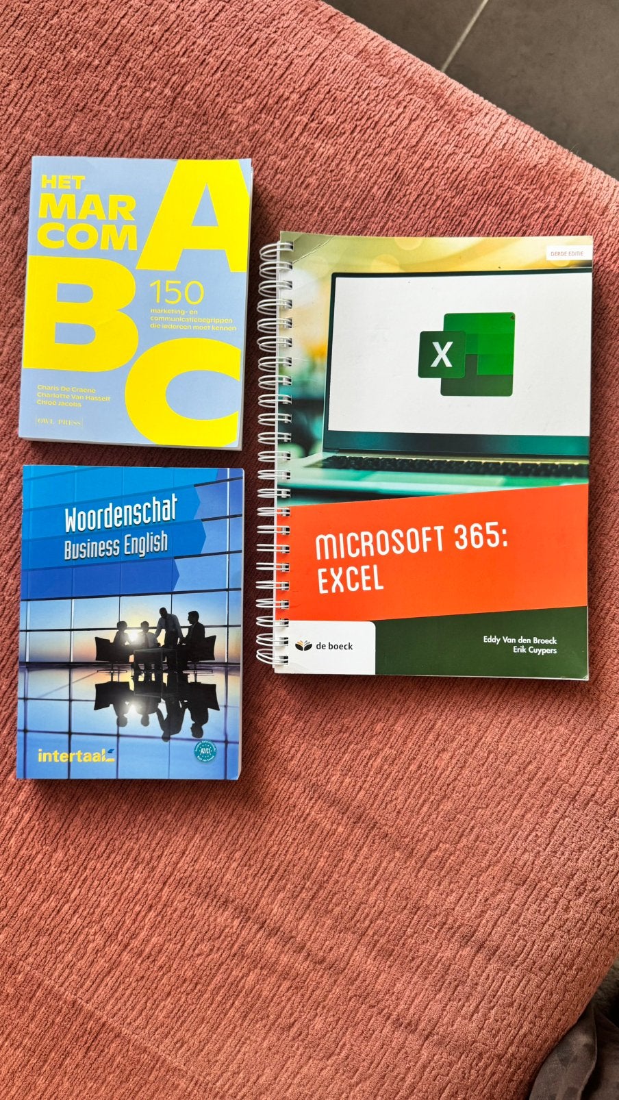 Schoolboeken graduaat M&C, Boeken, Ophalen, Nieuw