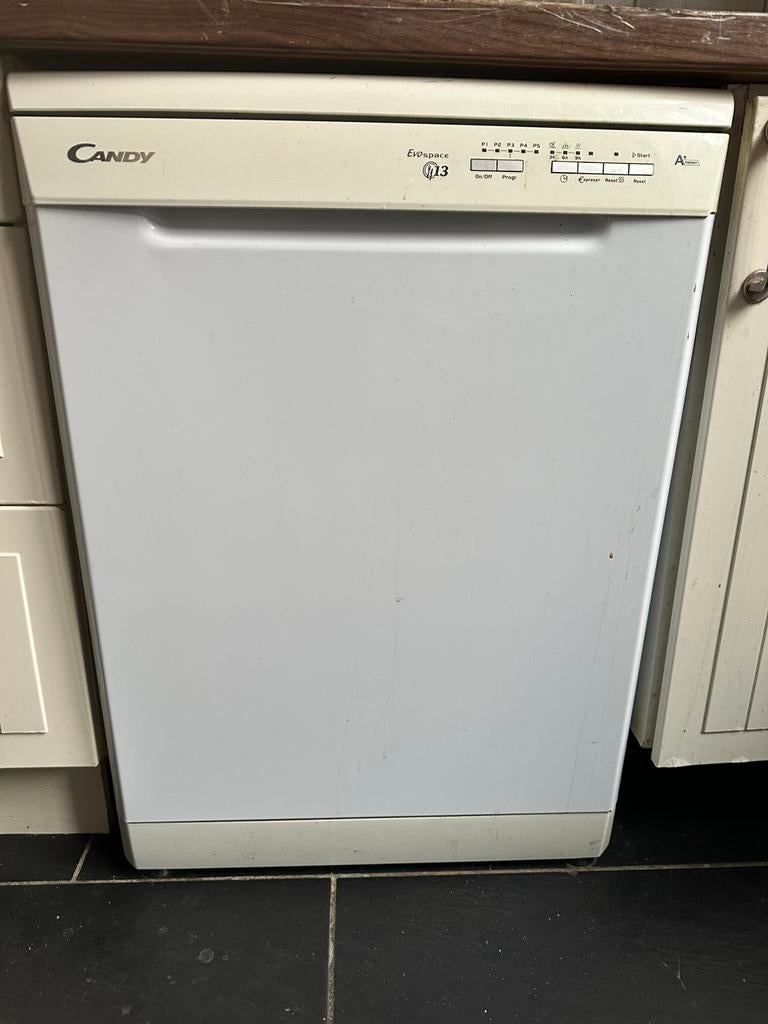 A donner lave vaisselle hors service, 85 à 90 cm, Enlèvement, Ne fonctionne pas, À Poser