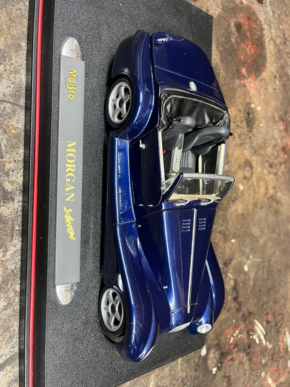 Maisto morgan aero 8, Ophalen, Zo goed als nieuw, Maisto