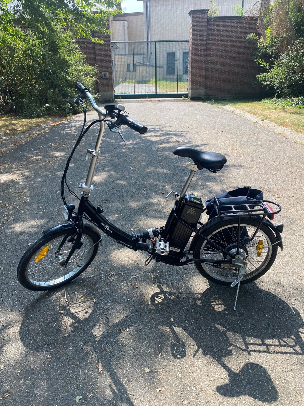 Prachtige Elektrische plooifiets met middenmotor, Ophalen, Zo goed als nieuw, Versnellingen