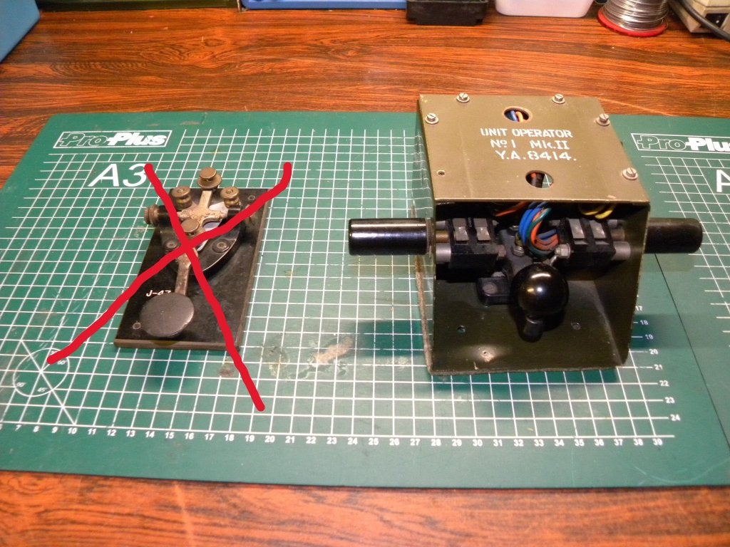 igst Unit operator MK.II Y.A.8414. seinsleutel + toe behoren, Ophalen, Gebruikt, Zender en Ontvanger