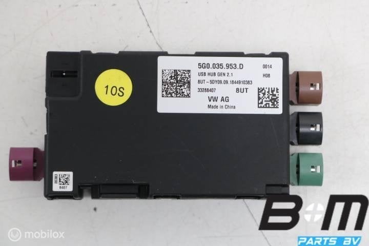 USB hub met spanningsomvormer VW Golf 7 5G0035953D, Utilisé